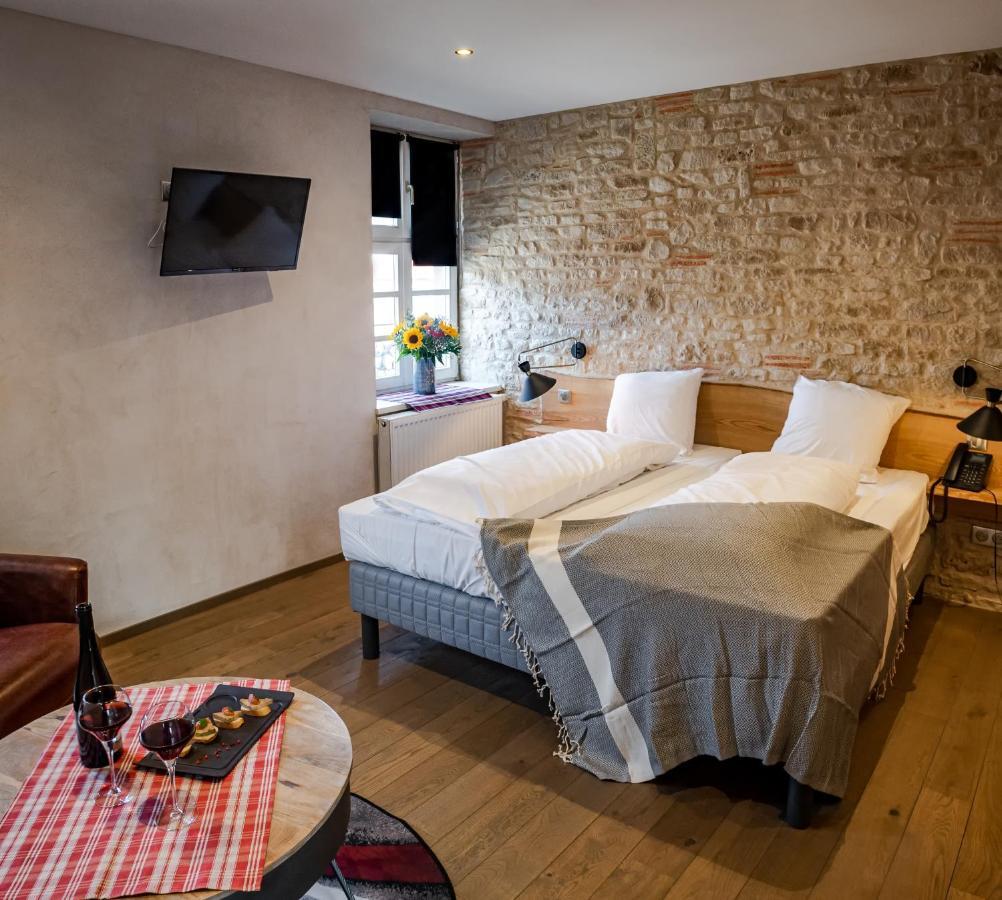 La Couronne A Wissembourg Hotel ภายนอก รูปภาพ