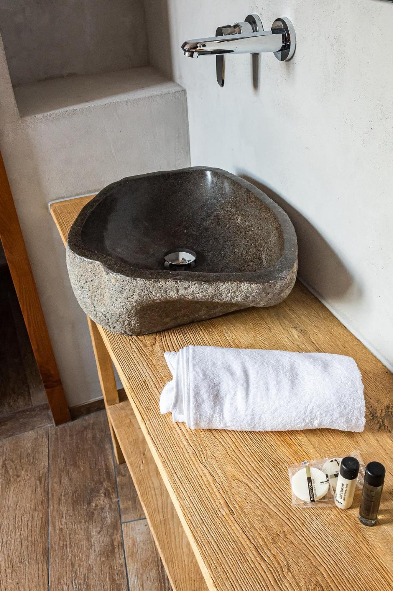 La Couronne A Wissembourg Hotel ภายนอก รูปภาพ